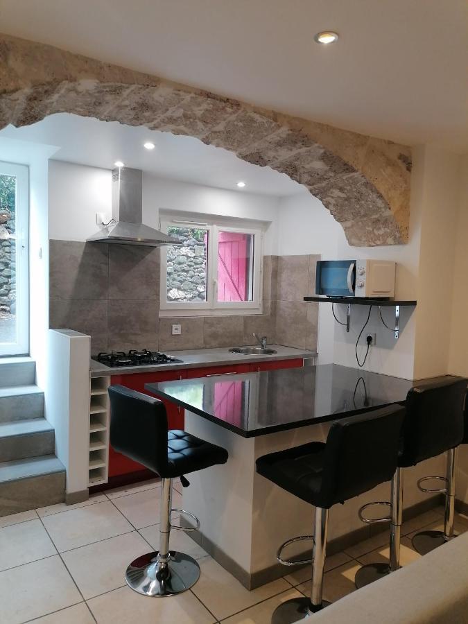 Appartement Paisible Entre Terre Et Mer Cabrieres  Экстерьер фото