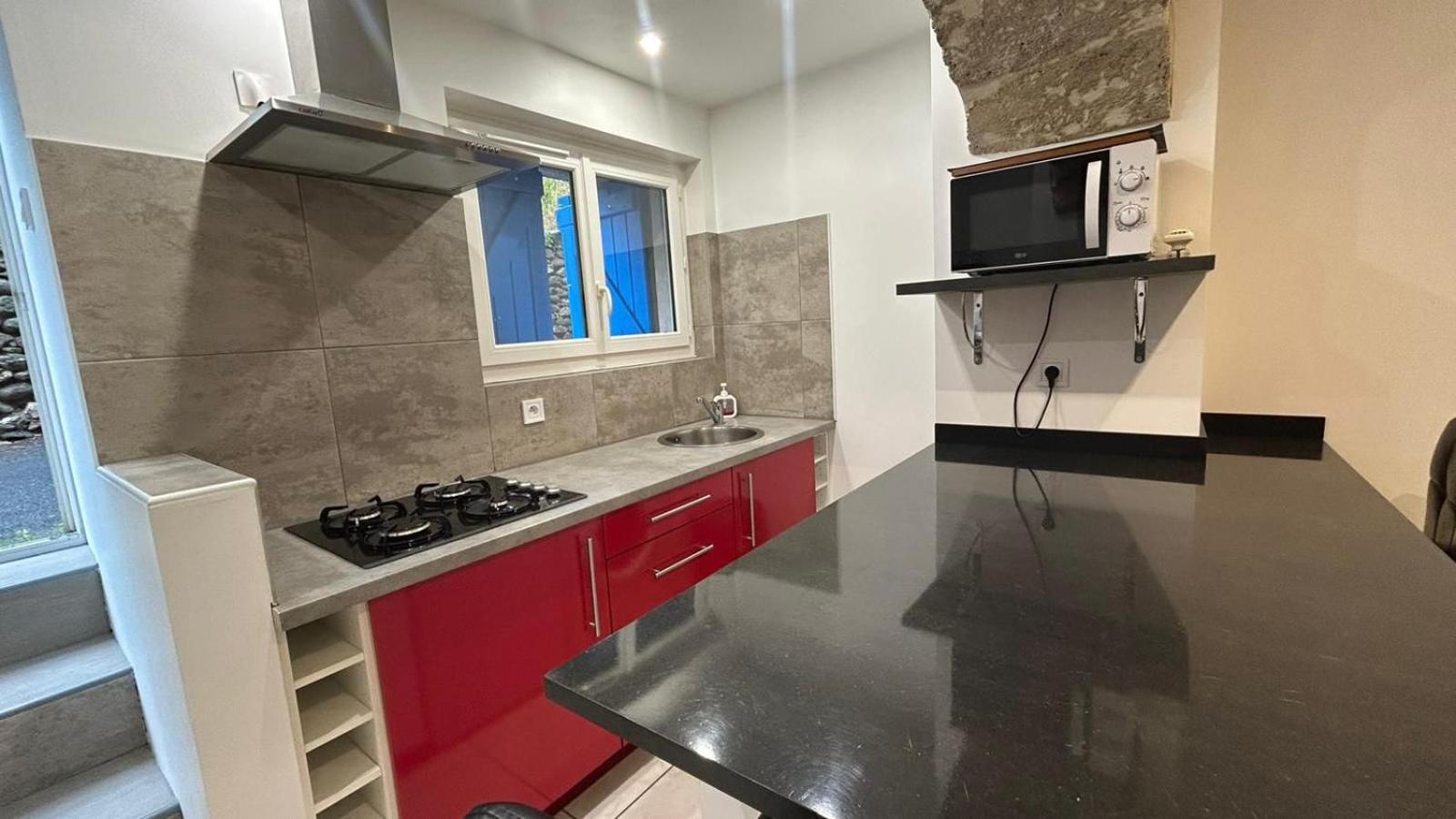 Appartement Paisible Entre Terre Et Mer Cabrieres  Экстерьер фото